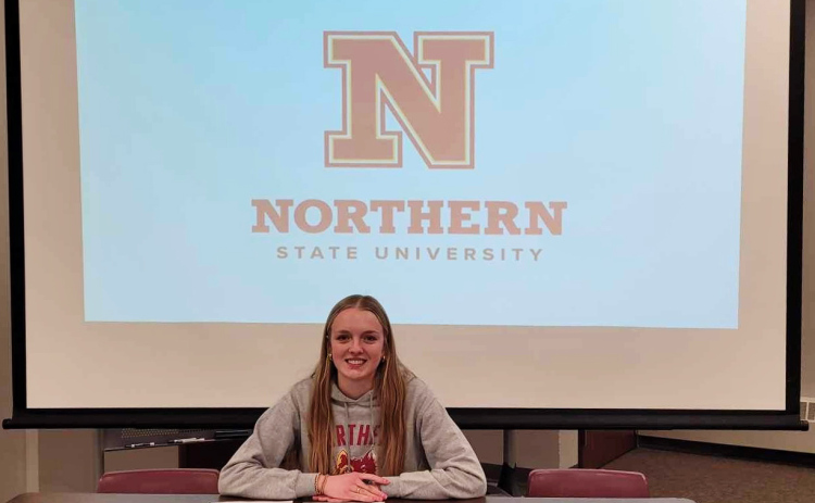 WSHS Senior Abby Kolousek Signs on With Northern State Track and Field Team