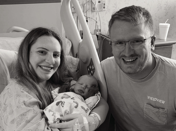 Kolouseks welcome son