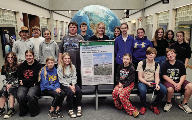 Field Trip Takes Science Beyond the Textbook