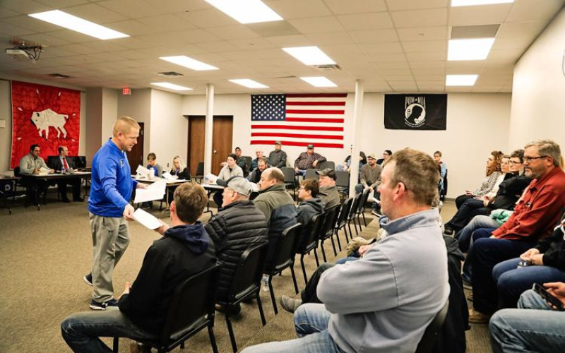 Rec Center A Go: School board votes 5-1 to build new auxiliary gymnasium/wellness center facility