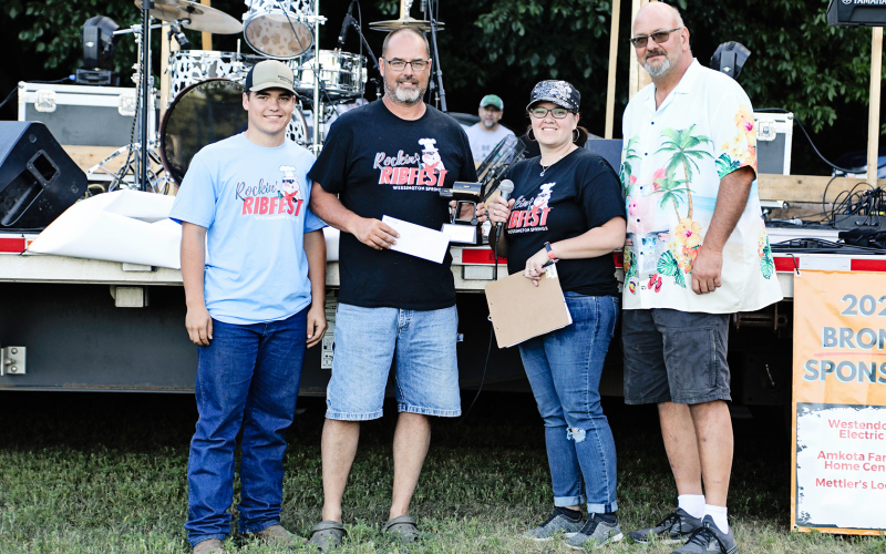 Winners of the second place title were Carter and Gene Gaikowski.