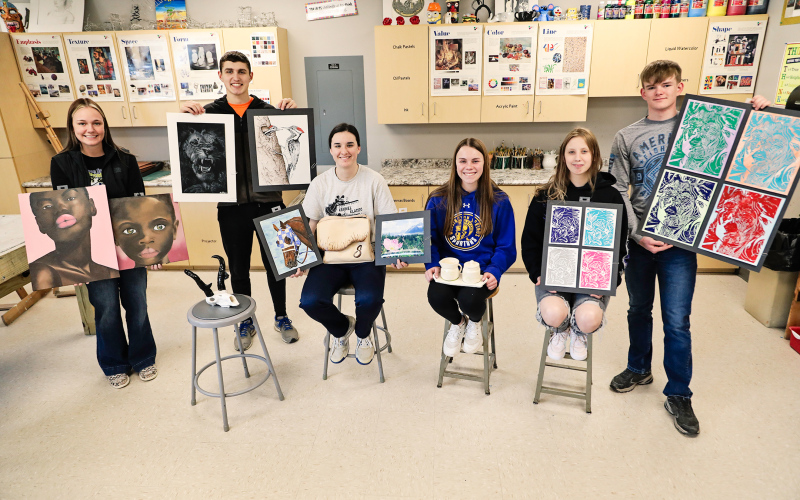 Students placed 3rd overall as a school in the 2023 State Visual Arts Competition held last week. Shown left to right are: Haeleigh Mulder, Brock Krueger, Sarah Poncelow, Ashlyn Weber, Jaclyn Jungemann, Wynand Bothma.