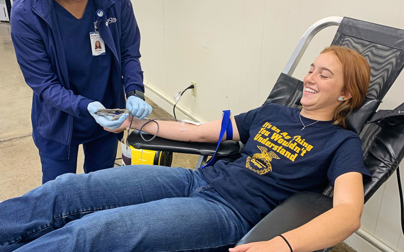 WSHS students Caroline Witte and Alyssa Grohs were among the high school students who donated during Roduner’s blood drive.