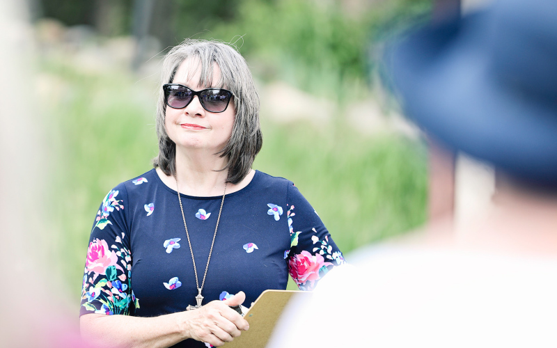 Pastor Nancy Rieke delivered the “Blessing of the Garden to a crowd of volunteers and Shakespeare Garden Society members.