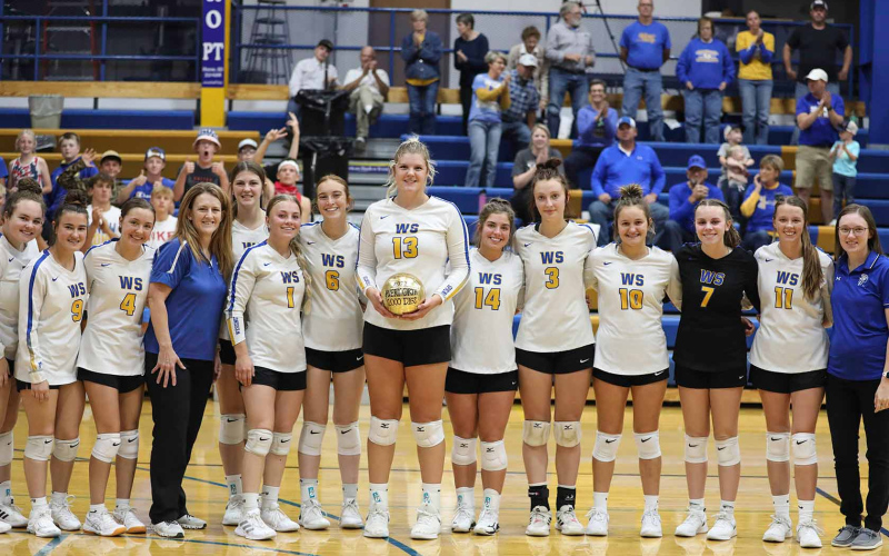Avery Orth (center) had 21 kills and 16 blocks in addition to earning an impressive milestone: 1,000 digs. On the heels of reaching 1,000 kills last month, Head Coach Lynn Damm touts this achievement as a testament to her hard work.