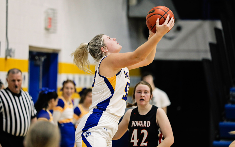 Avery Orth led the scoring Saturday vs. Howard with 17 points and eight rebounds.