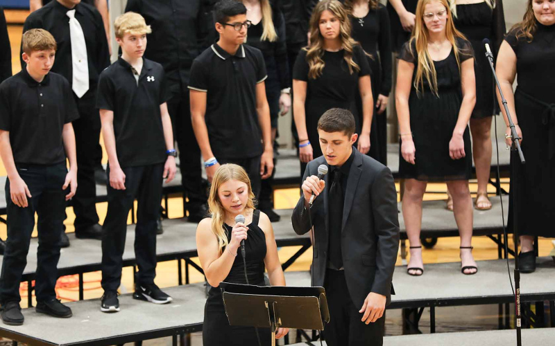Raylee Fagerhaug and Brock Kruger performed the solo during "Baby it's Cold Outside."