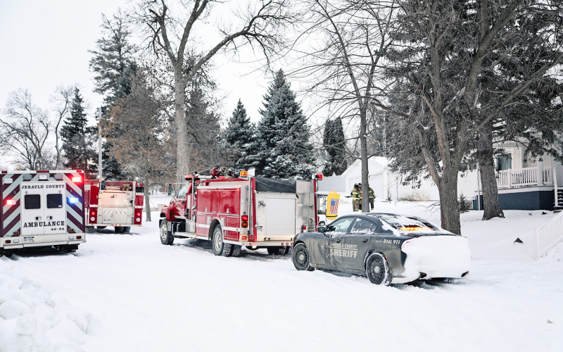 KRISTI HINE / TRUE DAKOTAN The Wessington Springs Volunteer Fire Department, Jerauld County Ambulance and Jerauld County Sheriff’s Office responded to a structure fire caused by a space heater on Main Street West in Wessington Springs Monday morning.