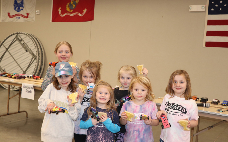 PHOTOS COURTESY NATALIE BARTEL Cubbies group: Dally Jo Nickels racing for McCrae Nickels, Kennedy Davis, Kinslee Baumgart, Harper Sealey, Harlow Harmdierks, Jana Wilde, Harper Haake. Each of the Cubbies received a trophy cookie for participating.