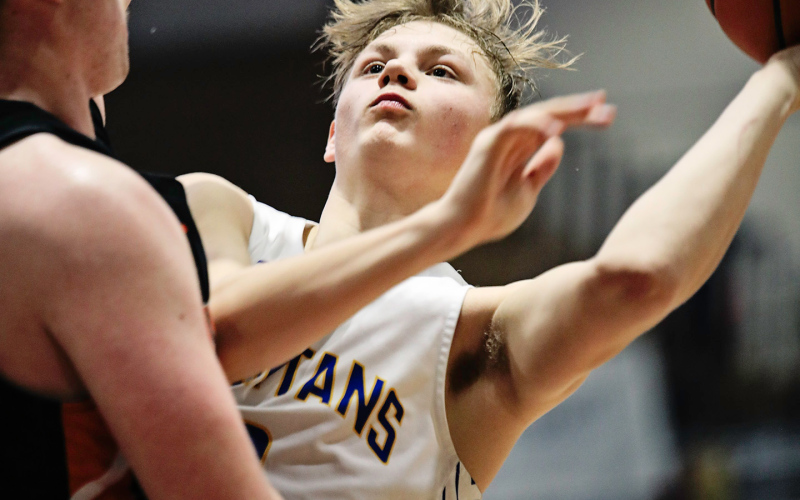 Parker Graff during opening round State B Tournament play vs. Howard. The Wessington Springs High School sophomore was named to the All Tournament Team.