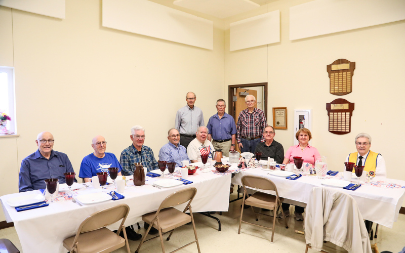Paul DiCarlo decorated and hosted a table specifically for veterans.