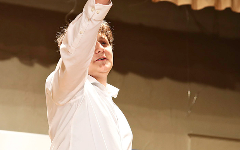 Will Bruckner as Clyde.