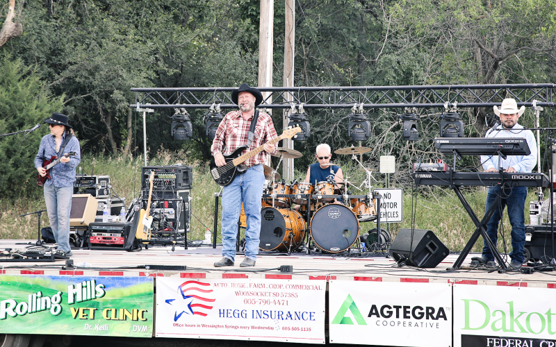 Dustin Evans and the Good Times Band entertained the crowd through the night.