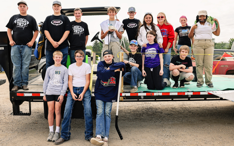 the 8th graders won third with their “Happy Gilmore” float.