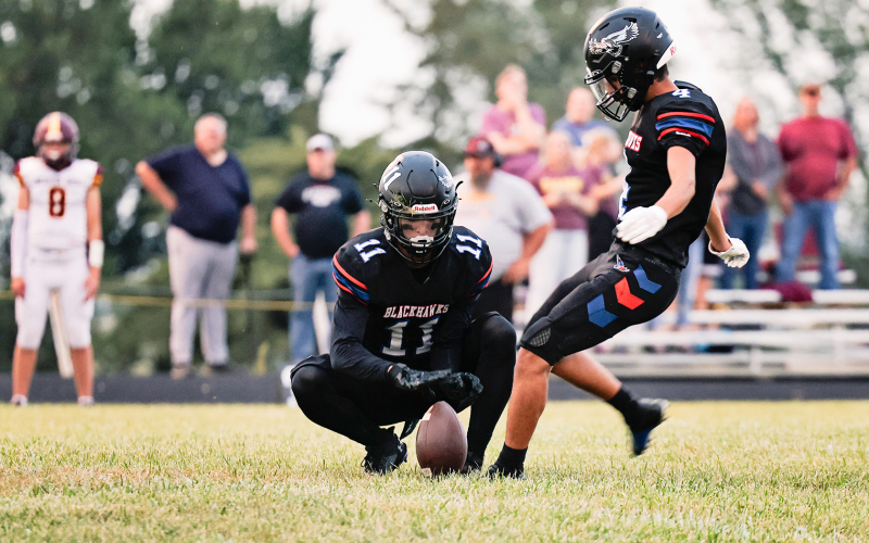 Sam Poncelow lines up for the extra point.