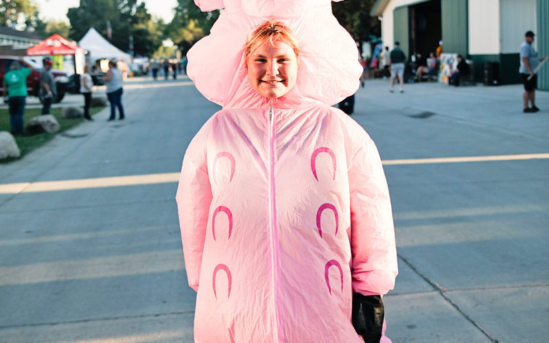 Wessington Springs School District student Josie Arhart advocated on behalf of the SD Pork Producers at the fair. KRISTI HINE / TRUE DAKOTAN