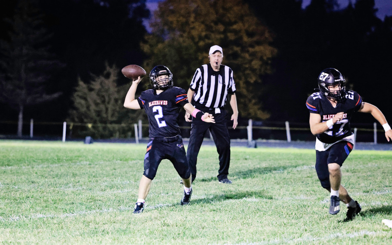 Wesley Molnar (2) and Payton Uecker.