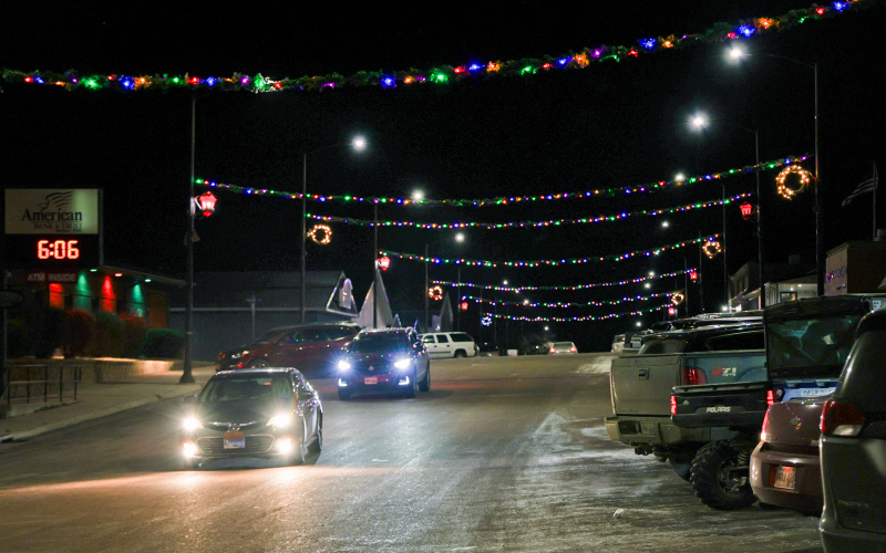 Traditional lit garland created a festive feel for shoppers taking advantage of specials from local shops and restaurants.