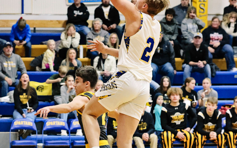 Parker Graff lays up for a score in the 61-24 victory over Faulkton area.
