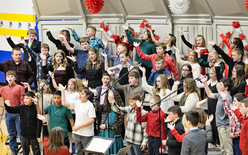 During Monday’s Wessington Springs Elementary Holiday Concert, 3-6 grade students presented a musical, “My Marvelous Magical Sleigh.”