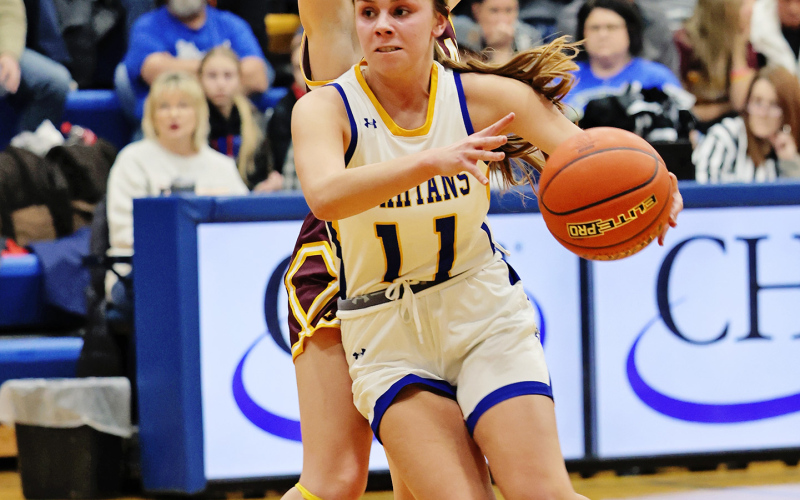 The boys and girls Spartans filled the gym last Friday for home double header basketball action vs. Ethan. Ashlyn Weber is pictured. KRISTI HINE / TRUE DAKOTAN