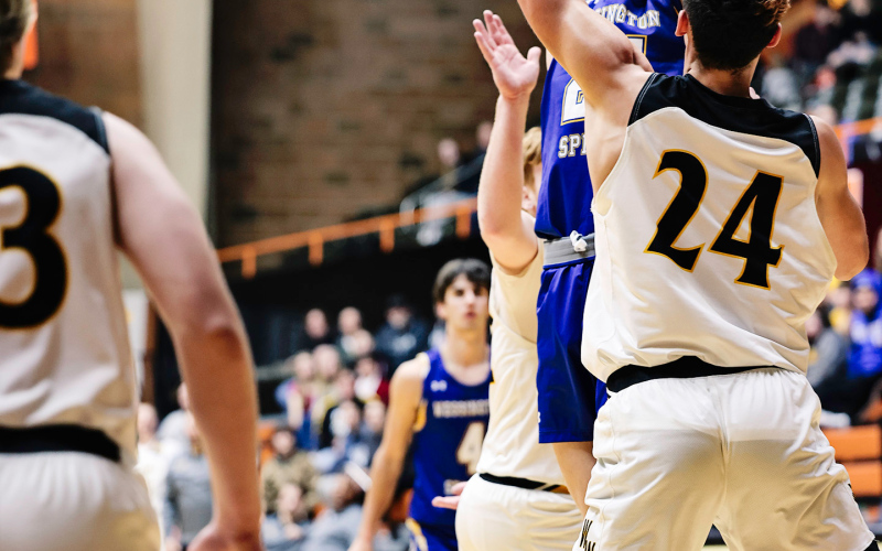 As a final thriller, with the game tied in the final minute, Branden Flowers made a shot with 19 seconds left.