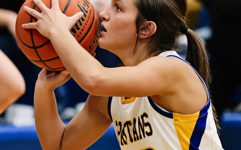 KRISTI HINE / TRUE DAKOTAN Mariah Messmer had 13 points and nine rebounds during Thursday’s home game vs. Hitchcock-Tulare.