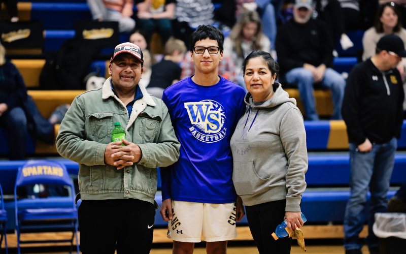 Shown with his parents is Richard Cardona.
