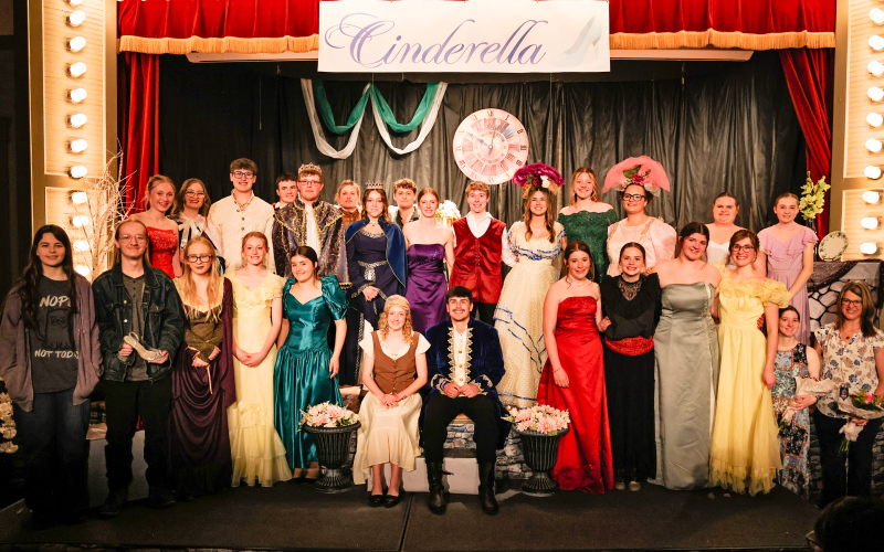 Gold “Cinderella cast members shown