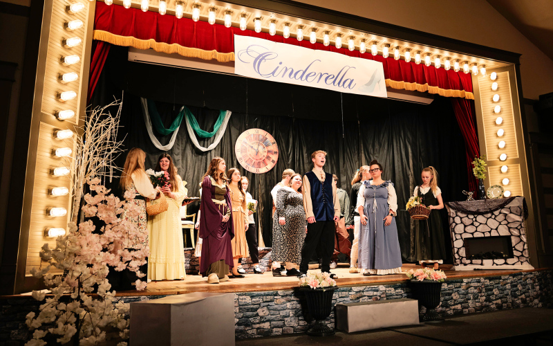 WSHS Drama Club Brings Classic to the Opera House Stage