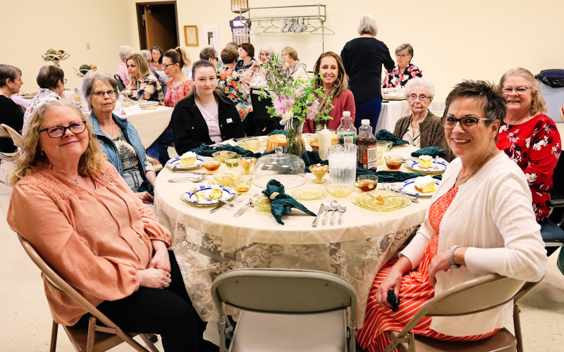 With a long standing tradition of decorating a table stemming from a yearly invitation from her mother-in-law, Doris Roduner, Christina has continued this tradition with her daughter Bailey even after her passing. Utilizing sentimental yellow dishes passed down from her Great-Grandmother, emerald green accents, and her daughters baking skills, she has been able to create a beautiful table yet again.
