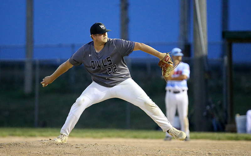 Owls Eliminate Winner to Stay Alive in District Tournament