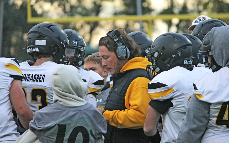 Warbirds Still Searching for Rhythm After Loss to Castlewood (PHOTO COURTESY JENNA ADERHOLD / HAMLIN COUNTY REPUBLICAN)