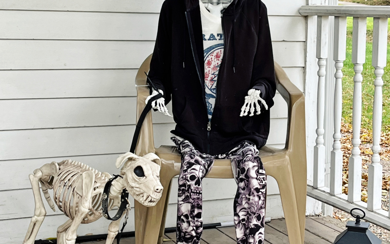 Count Mortimus Bonefield (Morty)  and his sidekick Boris on Janet Lowe's porch.