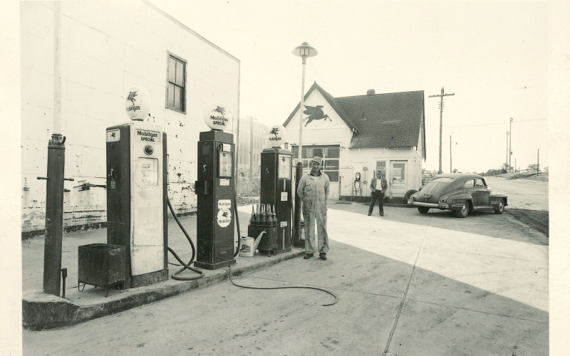Winter Service’s second location is shown on the lot that now houses the Humm-Dinger convenience store. George Winter Jr. and Dayle Winter operated the shop at this site before moving across the street to its current Dakota Avenue location in 1970. (PHOTO COURTESY WINTER FAMILY).