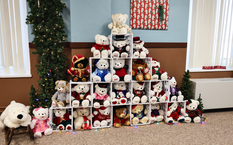 A wide variety of decorated trees, wreaths, table settings and other holiday displays transformed the Jerauld County Courthouse into a festive space for the whole community to enjoy.