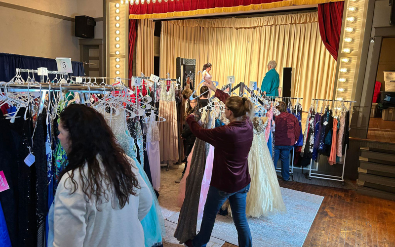 Priceless Prom Grows Into Scholarship-Supporting Tradition