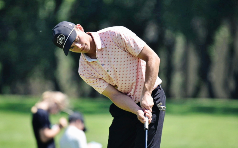 Shown during South Dakota Class B State Tournament action is Heyns Bothma (PHOTO COURTESY RON THOMPSON)