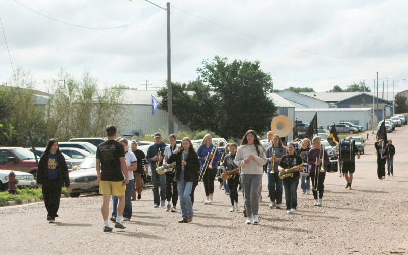 Parade change lets Spartan band members join class floats
