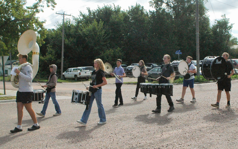 Parade change lets Spartan band members join class floats