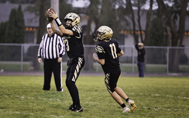 Ty Boomsma reaches high to pull in a pass during Wolsey-Wessington’s homecoming matchup with Sunshine Bible Academy. Boomsma had a big night for the Warbirds as they rolled to a 56-6 victory.