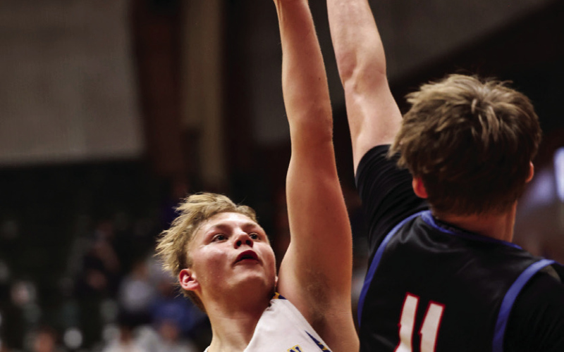 Big Plays, Tight Finishes Mark 281 Conference Tournament