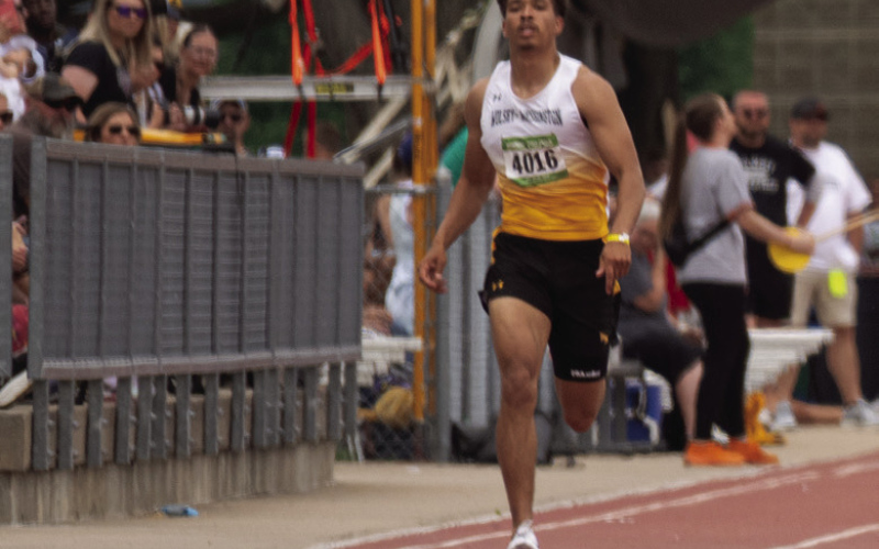 Warbirds Earn Medals, Top-20 Finish at State Track Meet