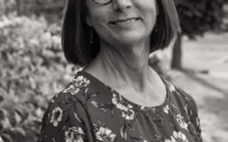 JOANIE HOLM, CNP