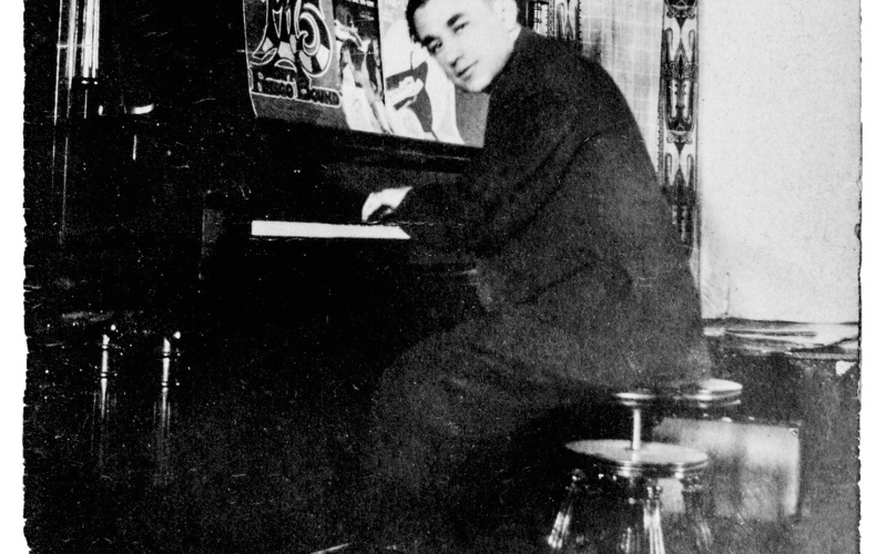 DeeCort Hammitt at the piano. PHOTO COURTESY OF THE HAMMITT FAMILY