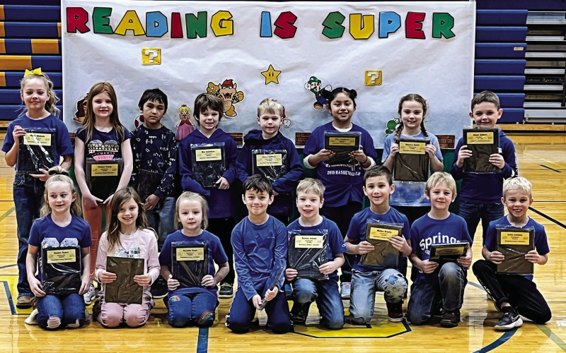 1st grade class receiving their AR plaques Back row, left to right: Dally Jo Nickels, Paisley Couch, Eli Colqui, Kix Coleman, Kactus Coleman, Fibi Ciciliano, Emmie Bartel, Jesse Arhart. Front row, left to right: Rhaelyn Waters, Mary Tanke, Charlotte Malan, Adam Knippling, Bosten Jensen, Miles Hasty, Carson Haake, Hayes Schelske Not pictured: Amelia Grohs.