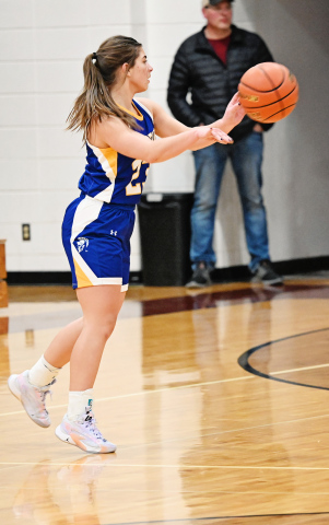 Alyssa Grohs led the scoring with 16 points. PHOTO COURTESY 605 SPORTS / TREY KAUL
