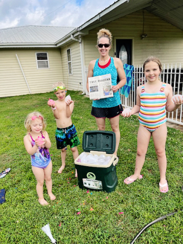 The True Dakotan traveled with the Thompson family for a visit to Seminole, OK. Kevin and Luanne Thompson, along with their daughter, Jolene Konechne and grandchildren, Holly, Charlie and Rory (pictured above) went to visit daughter Jennilee.