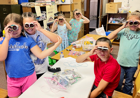 Kenzley VanNiekerk, Journey Johnson, Kennedy Davis, Aurora Olson, Tatum Powell and Lorin Schaller enjoyed the summer reading program.