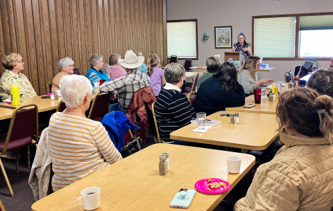 DELIA ATKINSON / TRUE DAKOTAN Springs Area Council of the Arts’ (SACOTA) Spring Book Club Meetup drew over 20 attendees to the Springs Inn Cafe on Monday, April 7, 2025 to hear author Jodi Culliney share insights about the writing process in her new novel series.
